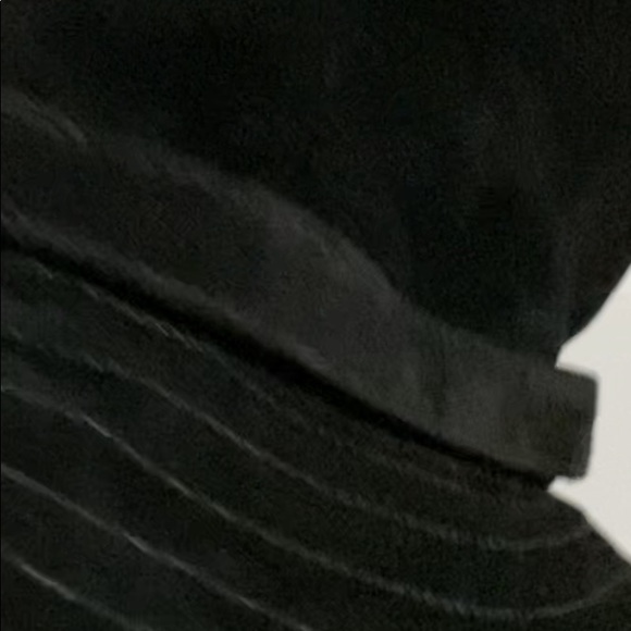 Beautiful Authentic Burberry Suede Hat-Rare Edition - Picture 6 of 8